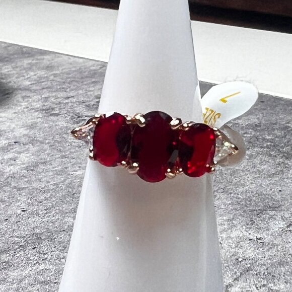 Ring Bomb Party Ring, NWOT, size 7, red stones, gold color band - Picture 7 of 7